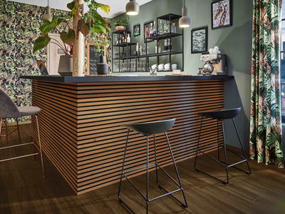 INKU-Akustikpanelle-PAS310_Eiche_braun_Theke